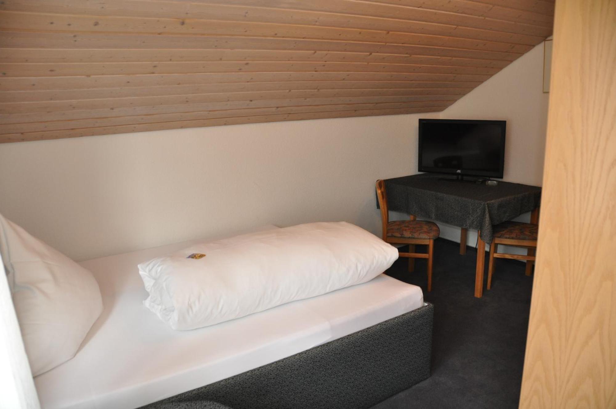 Gaestehaus Ullmannshof Kirchheim am Neckar 객실 사진