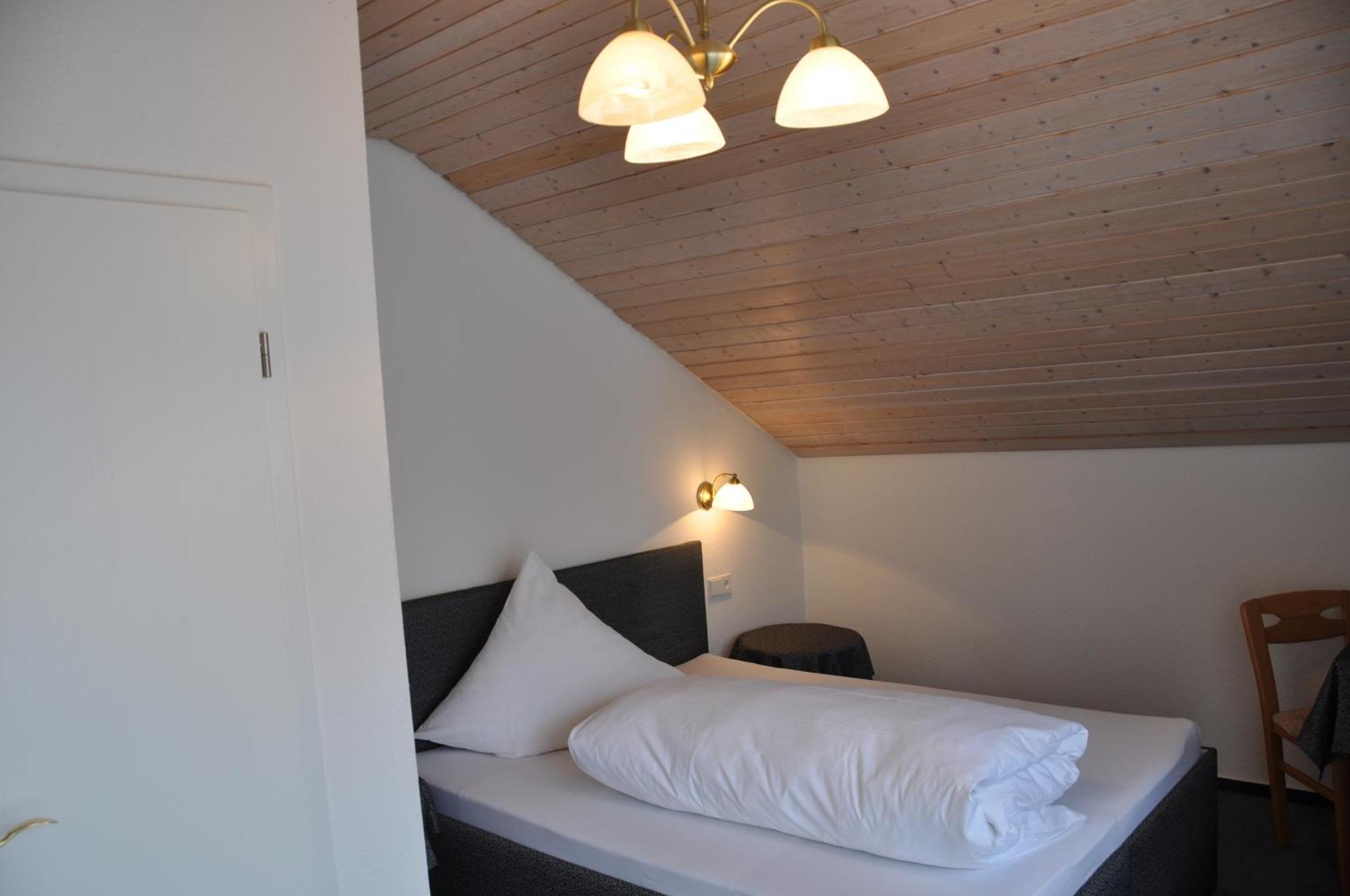 Gaestehaus Ullmannshof Kirchheim am Neckar 객실 사진
